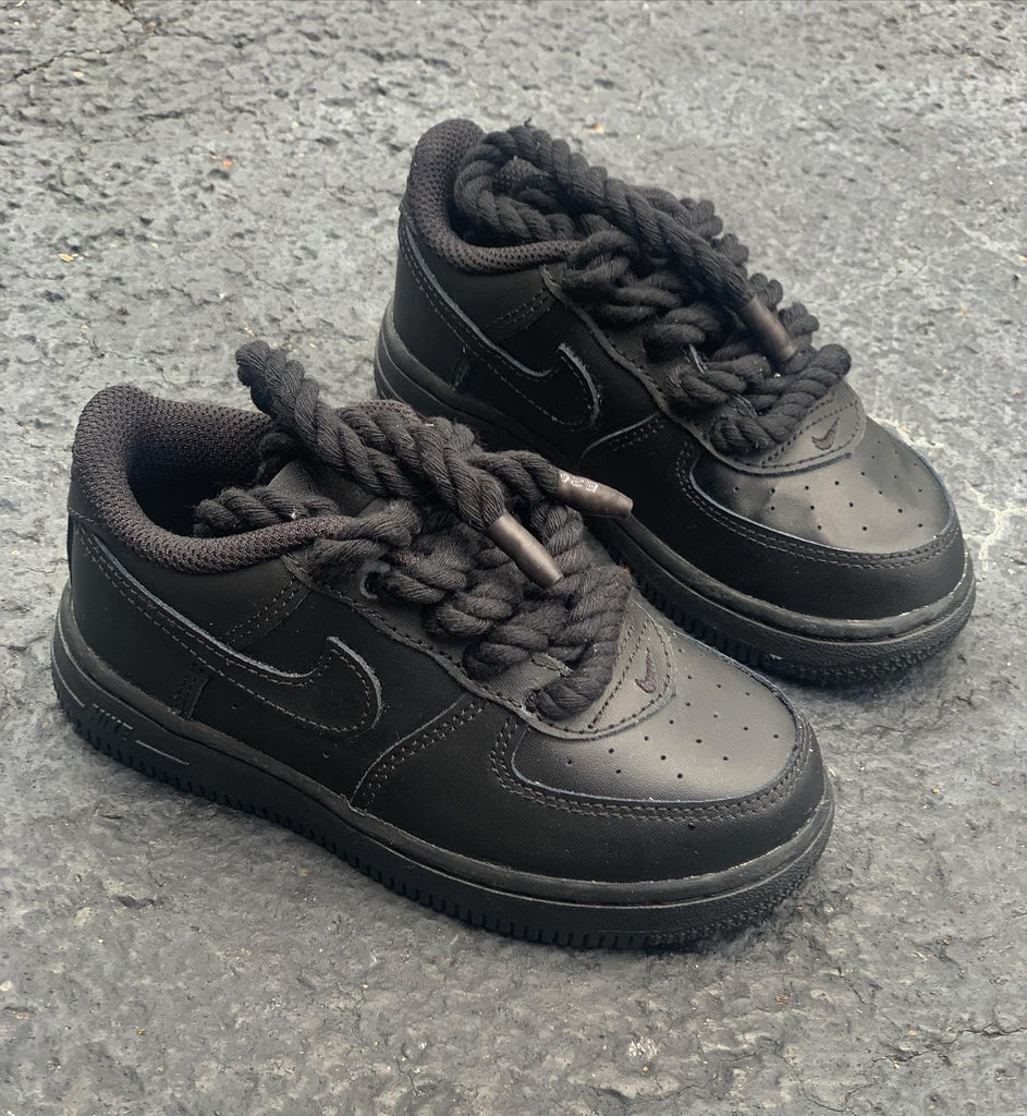 all black air force 1 with white laces