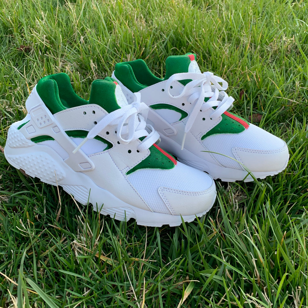 Custom Painted Green/Red Nike Air Huaraches **Add Exact Size in Notes** Grade School 3.5-7y / Original Green with Red